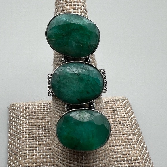 New Green Enhanced Emerald Multi Stone Silver Overlay Statement Ring Size 10 - Picture 5 of 8